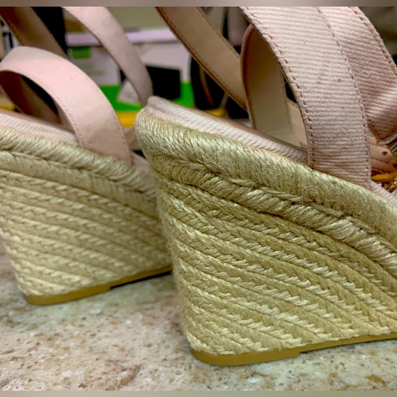 NWOT Stuart Weitzman Crystal Buckle Espadrille Wedge Sandals Size 7.5 - Picture 4 of 8